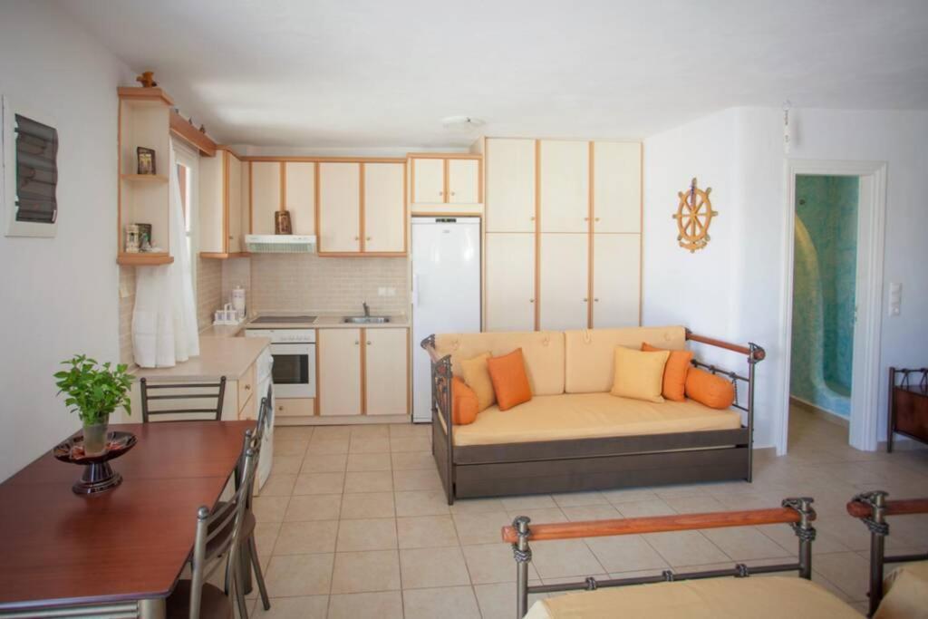 White Dreams Studio Mykonos Town Екстер'єр фото